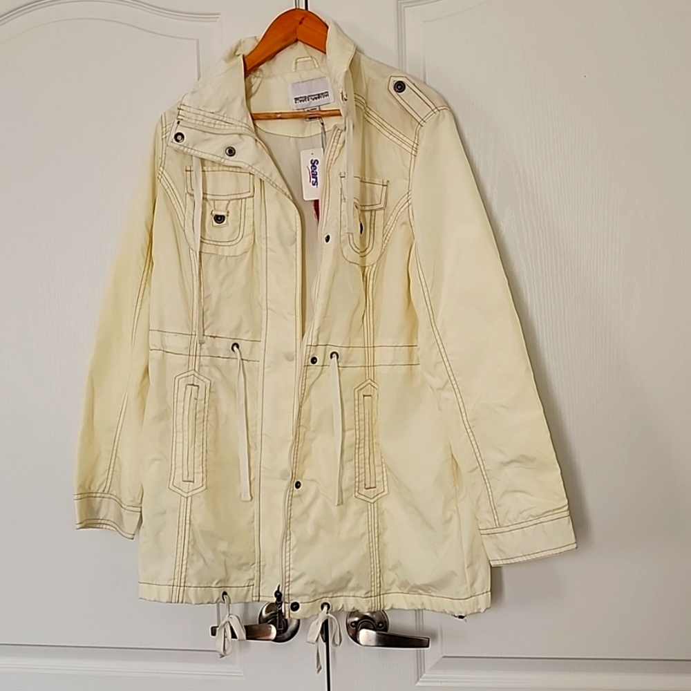 New Point Zero light jacket